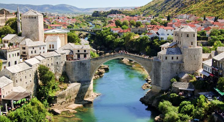 Air Serbia uvodi direktne letove za Mostar: Otkrijte čari grada na Neretvi